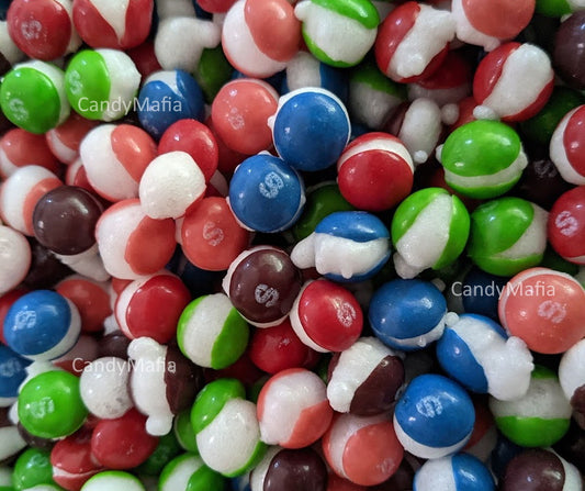 Freeze Dried Wilberry Skittles (1kg)